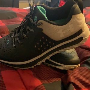 Under Armour Woman’s Shoes 7.5